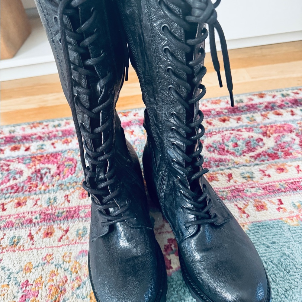Nero Giardini Black Lace-Up Women's combat Boots